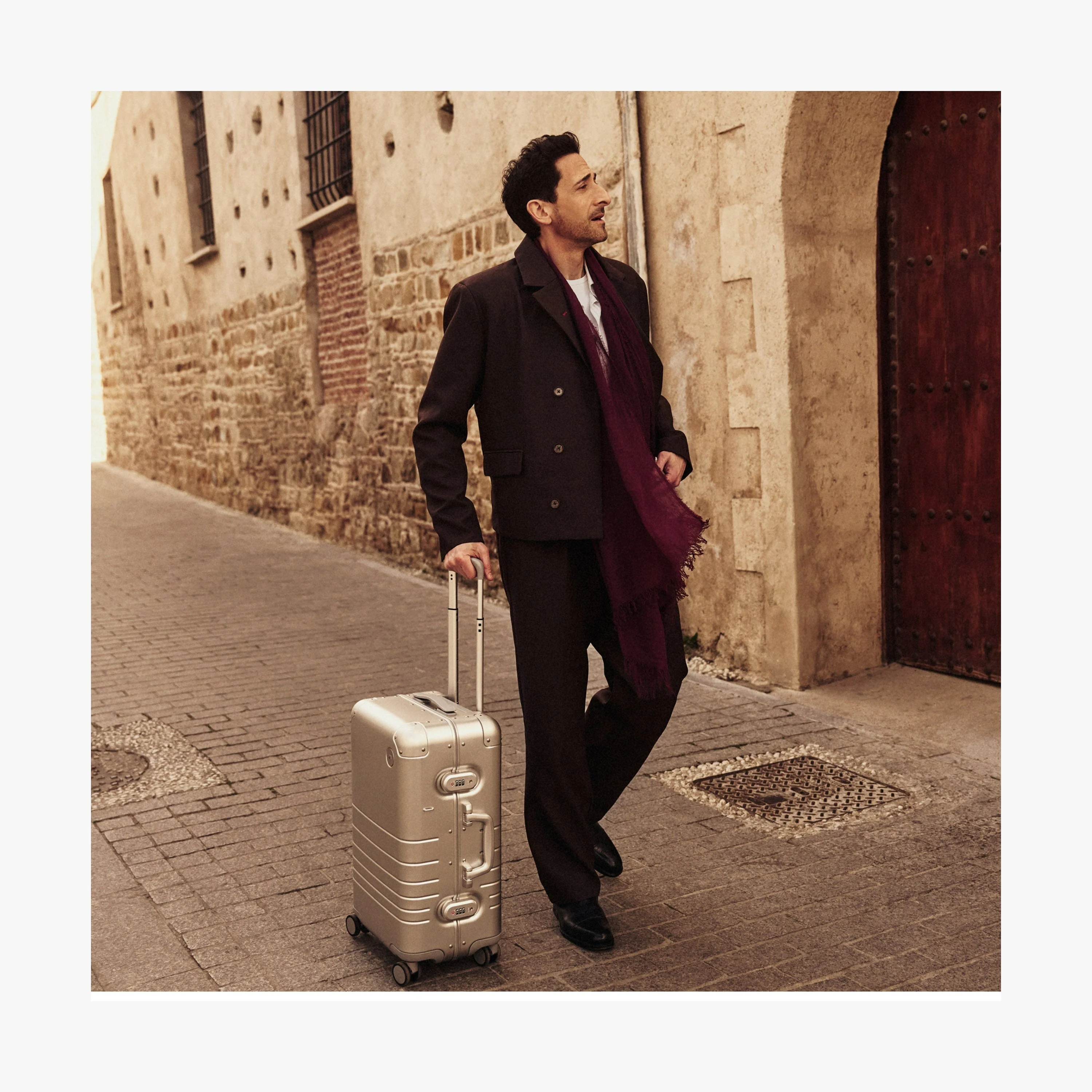 Aluminum Carry-On Plus - Image 33