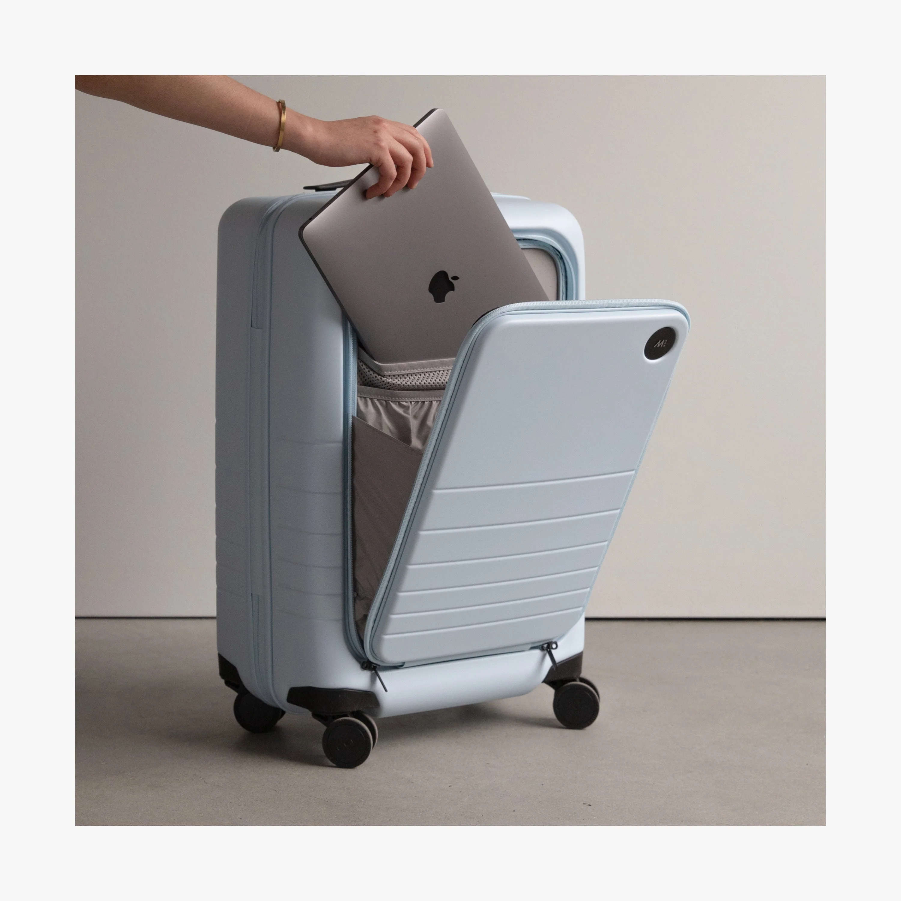 Carry-On Pro - Image 181