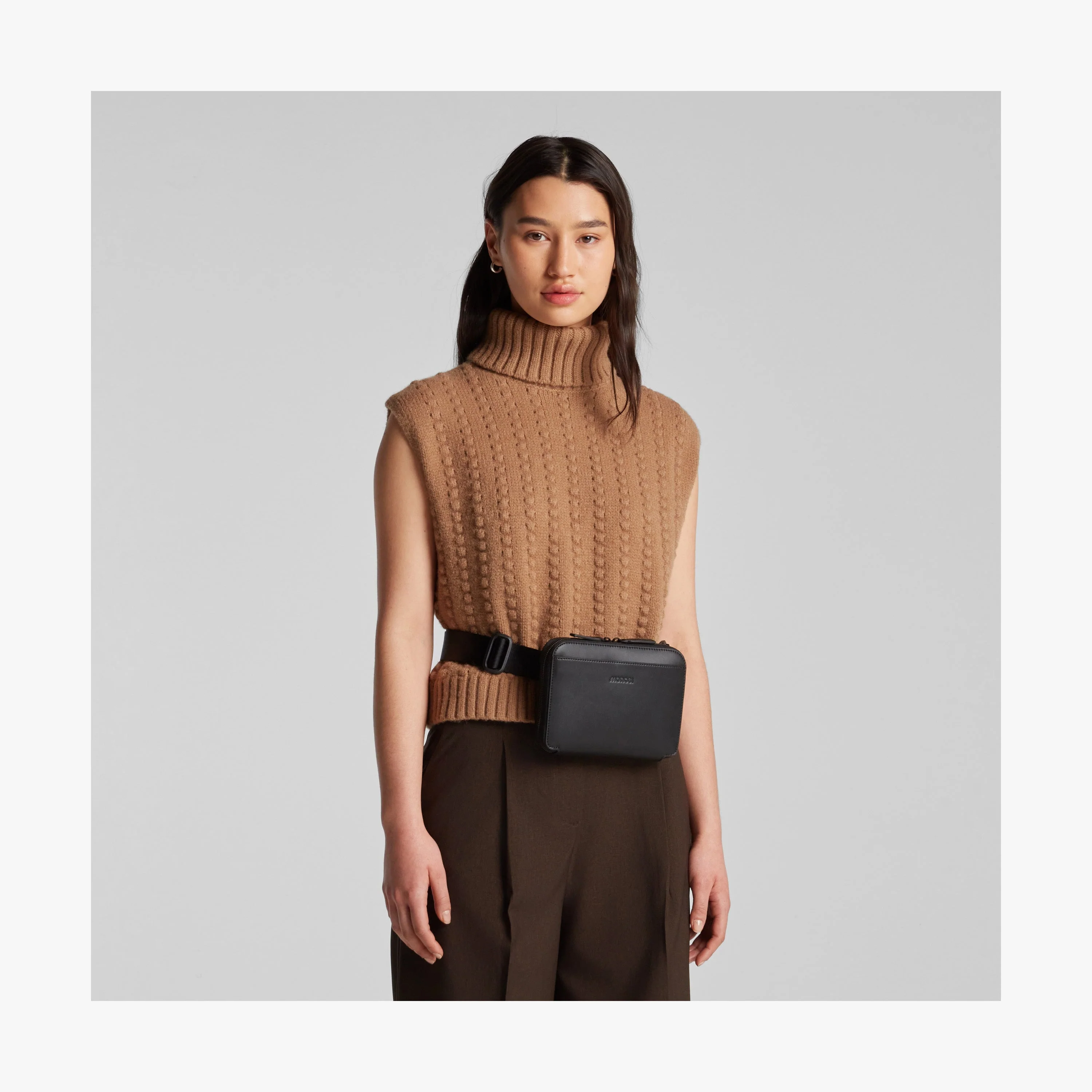 Metro Belt Bag - Image 11
