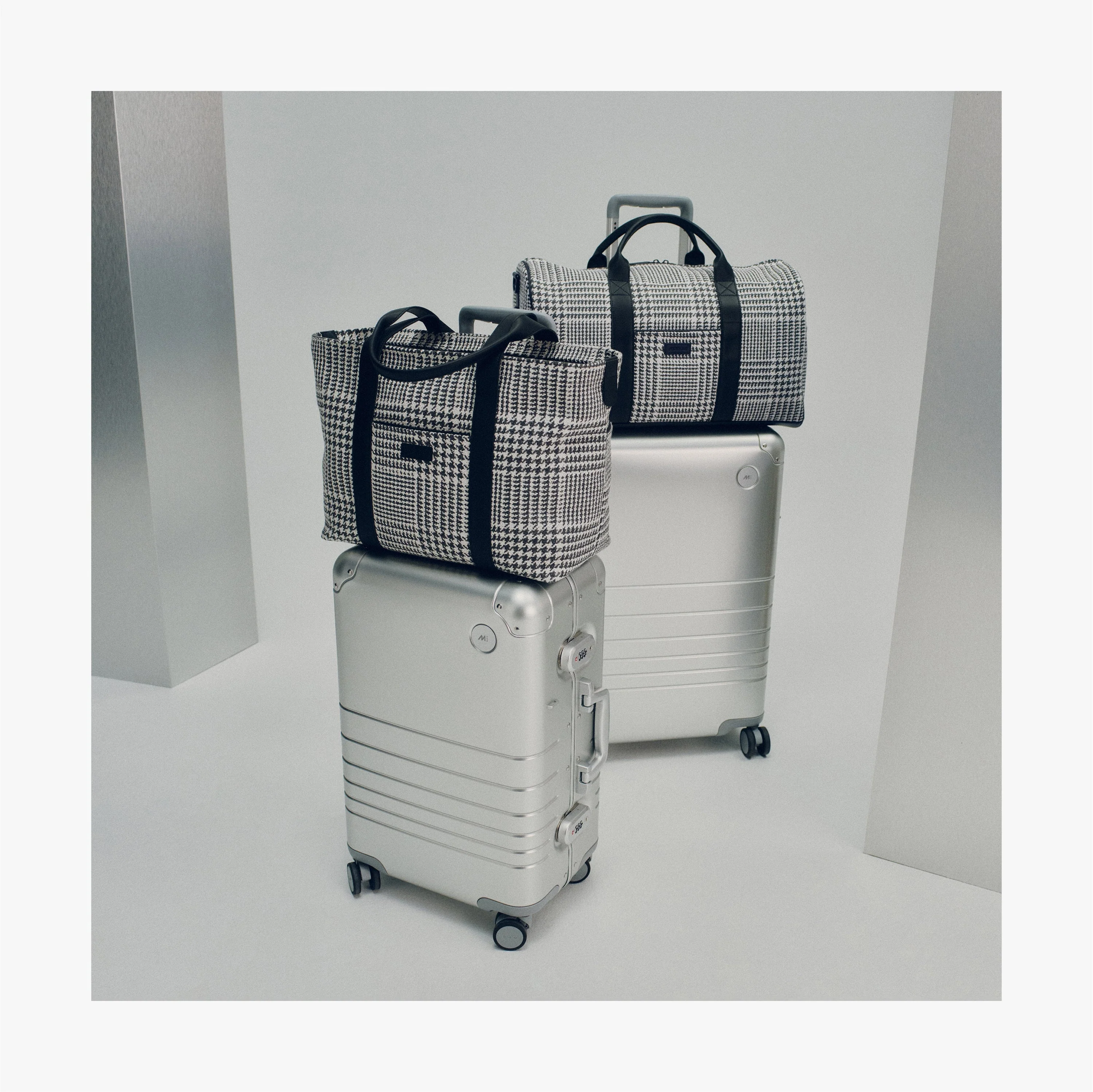 Metro Tote - Image 41