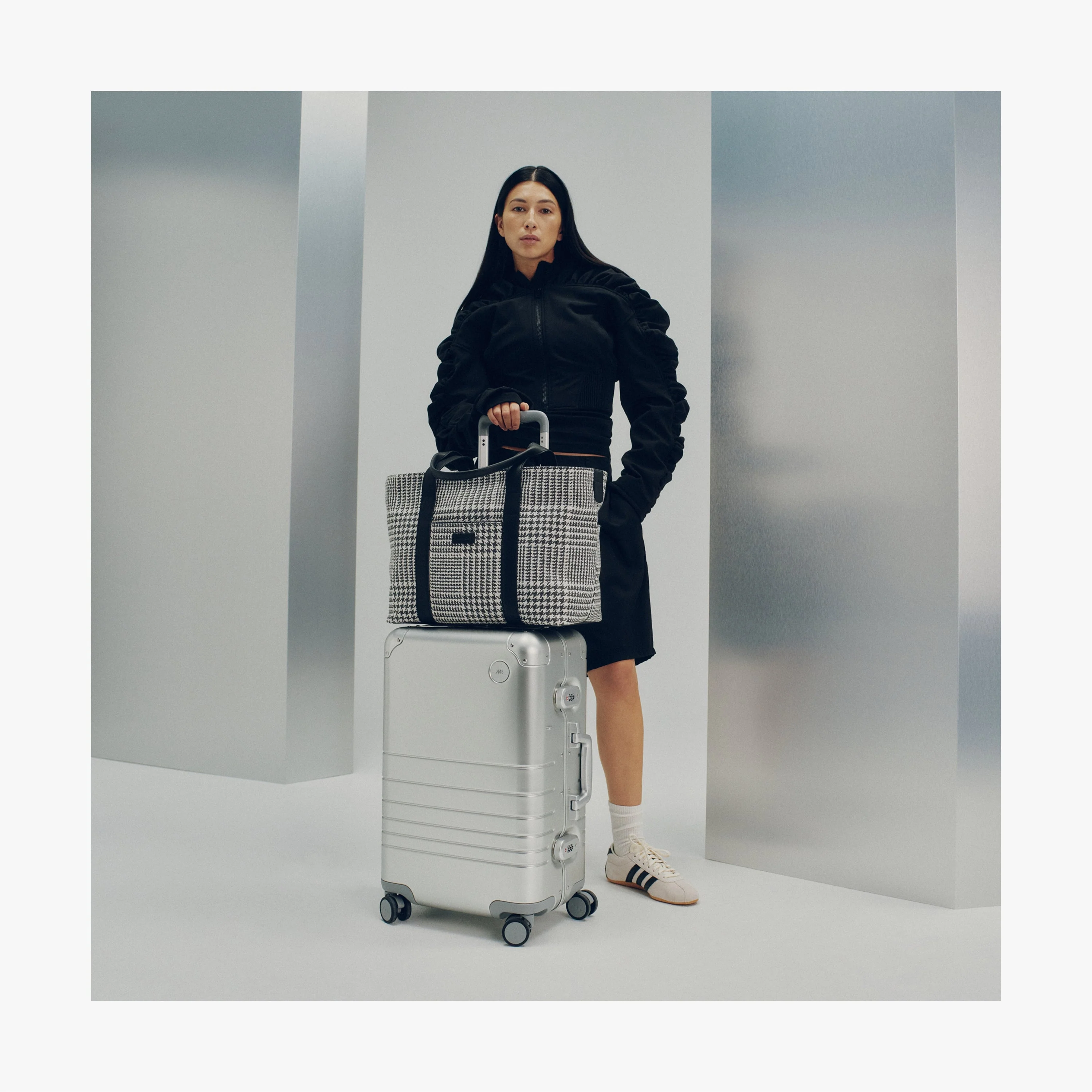 Metro Tote - Image 43
